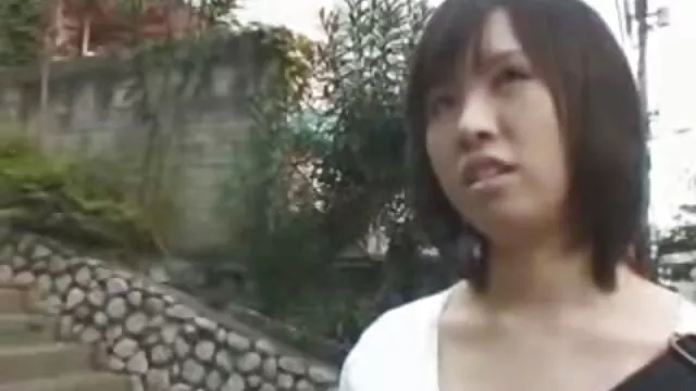 Le mari aime ça quand j'entre dans son trou avec mon doigt free tube movie porno et branle sa bite