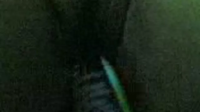 Le patron a pris une photo des seins de porno tube v la secrétaire sur l'imprimante