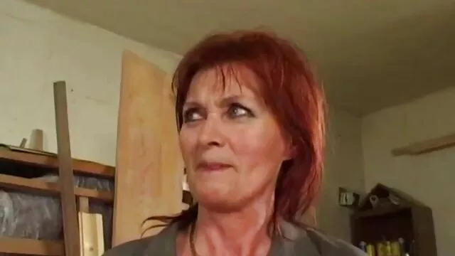 Andrey danish retro xxx a baisé une levrette brune mature