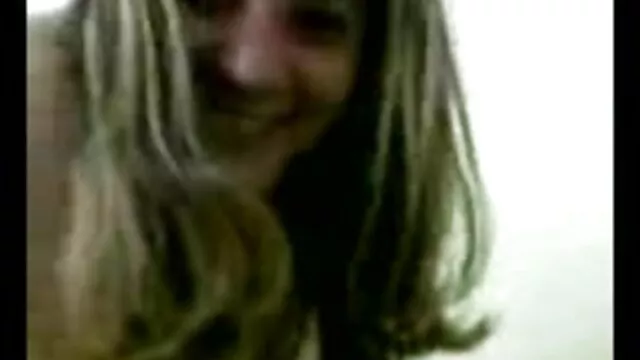 Baisée une brune aux gros seins et porno tube russe au cul
