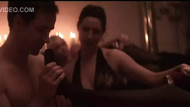 Une étudiante allemande suce une porno movies celebrity bite