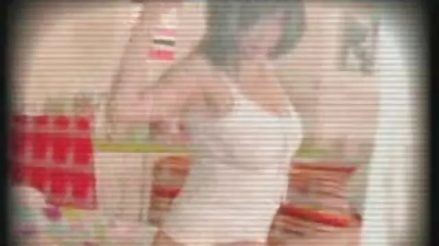 La blonde a pris le stress de la bite de son patron porn classic