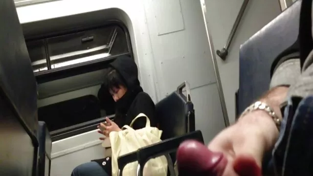 Nigga frappe une sex pornos film chienne dans le cul et monte comme une sauterelle