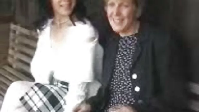 Un homme ivre a baisé film granny xxx son voisin lascif qui aime les grosses bites