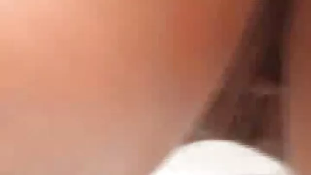 La milf Melanie suce deux bites filme porno red toube