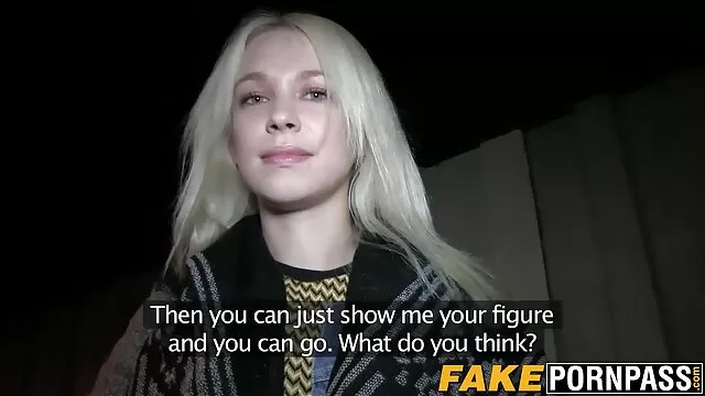 Le mec a férocement baisé une film prono free femme asiatique aux gros seins avec un vibrateur épais