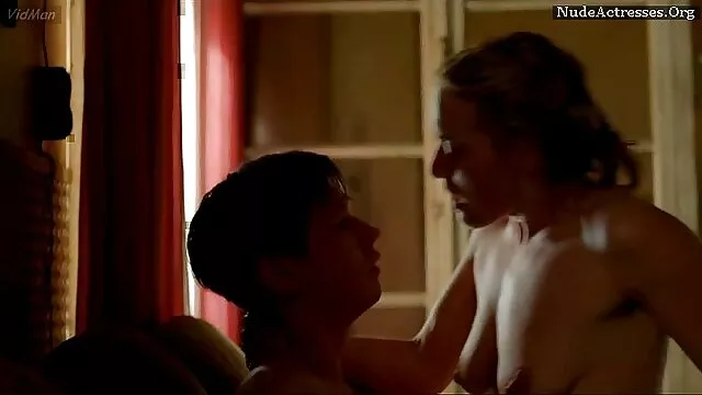 De jeunes chiennes sont venues aux bains pour divertir porno extra tube les garçons