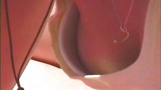 La blonde n'a pas fait l'amour depuis longtemps, mais aujourd'hui elle le fera tube pourn film