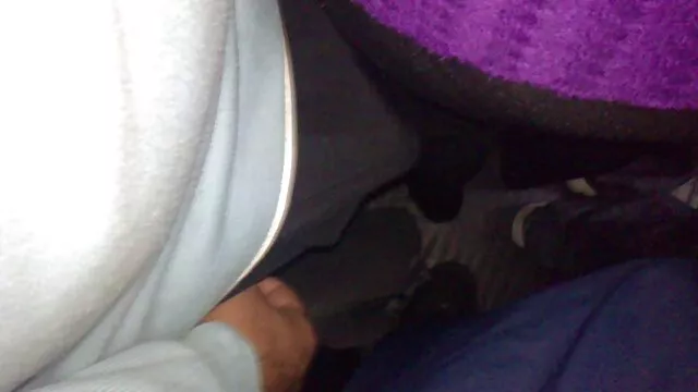 Chocolat aux gros tube prono film seins suce une grosse bite blanche