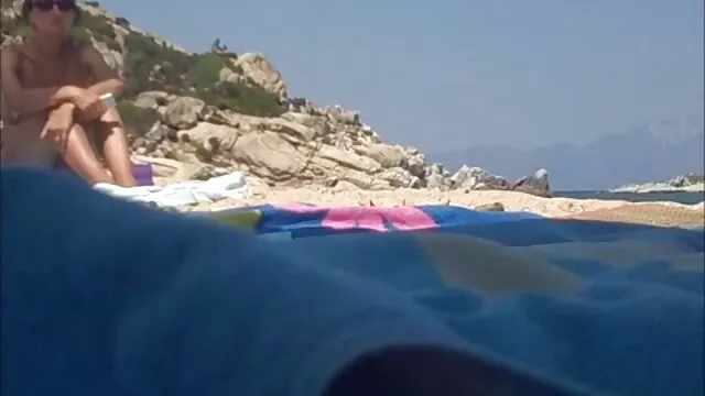 C'est comme une chatte rousse, mais non, tube de porno c'est ma chatte rousse, et je montre mon cul