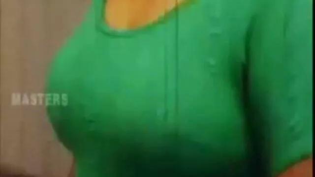 De retour d'une soirée ivre, le mari a vu sa femme se masturber dans sa chambre. sex porno movie tube Cette photo l'a tellement excité qu'il s'est déshabillé, a fait irruption dans la pièce et l'a baisée